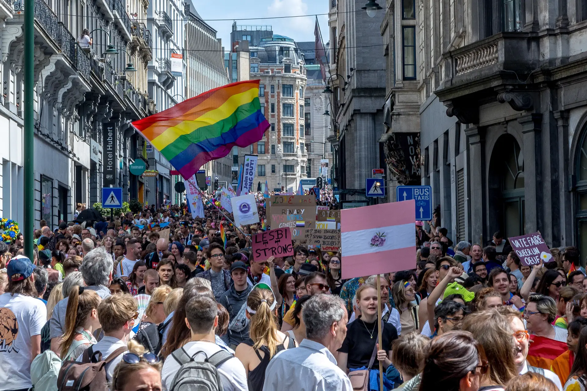 Desfile de Orgulho gay em Bruxelas, em maio deste ano
