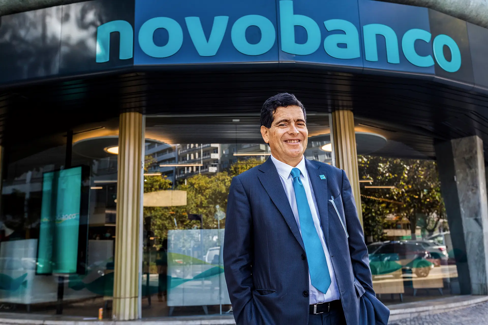 António Ramalho sai da presidência executiva do Novo Banco em agosto. Ali entrou em 2016, e lá ficou com a Lone Star