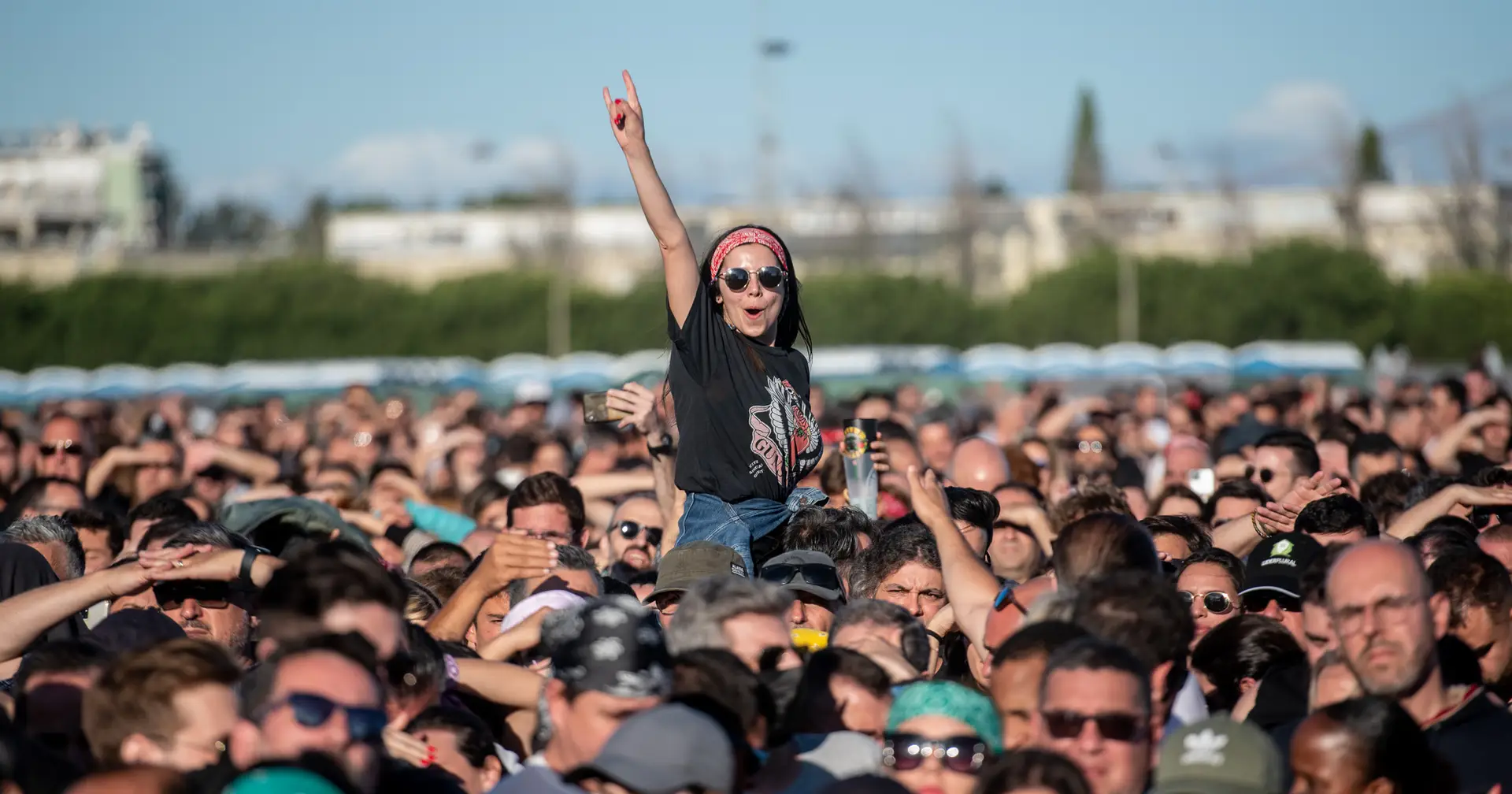 O alinhamento do quinto concerto dos Guns N' Roses em Portugal