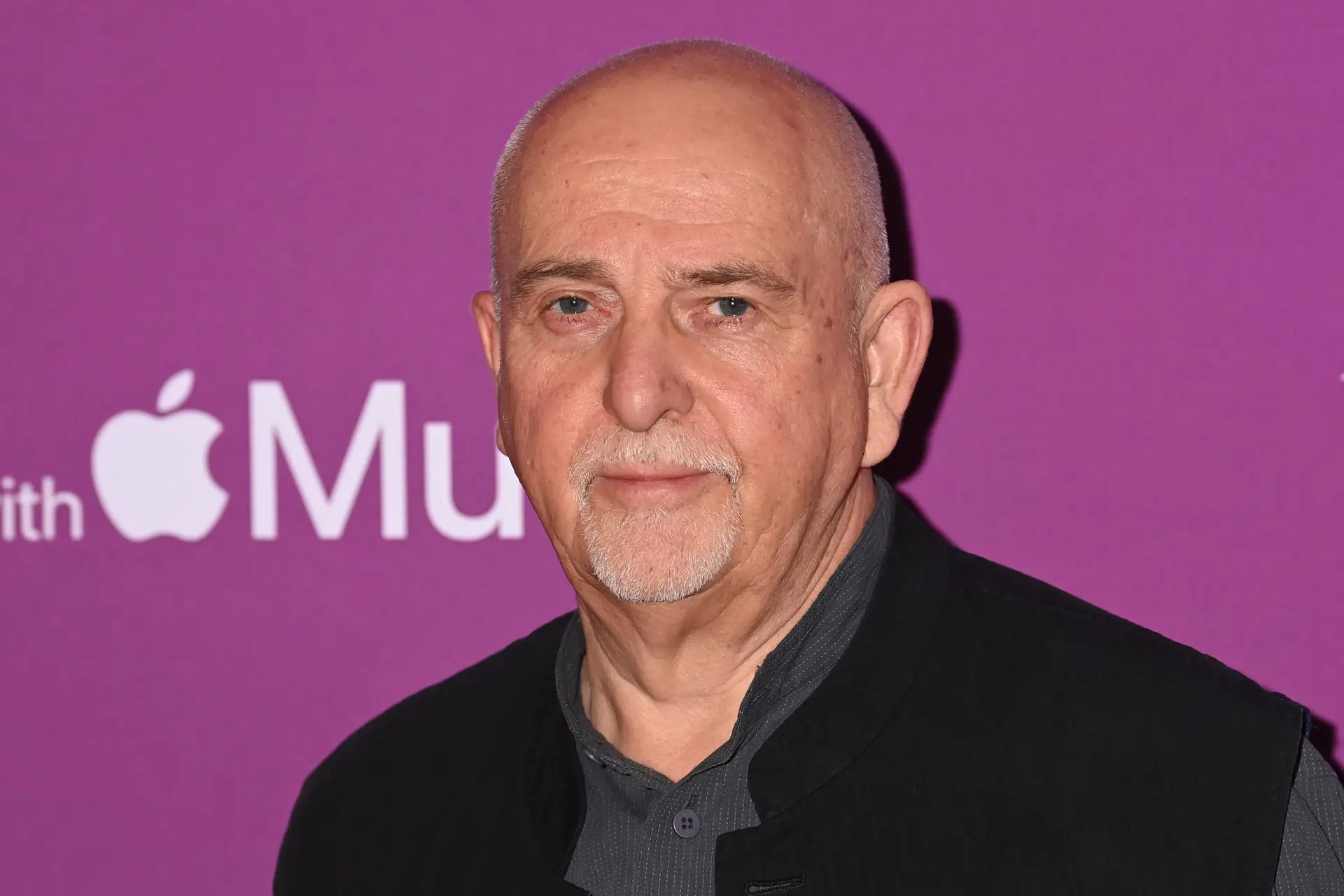 Peter Gabriel sobre a inteligência artificial: “Não creio que os nossos empregos estejam a salvo”