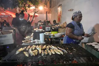 Festas populares e concertos poderão causar 350 mil novos casos de covid-19 em Portugal