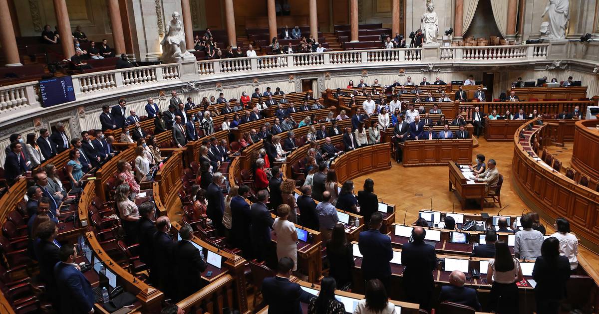 Eutanásia: Deputados PS que estiveram contra votam agora a favor da confirmação do decreto