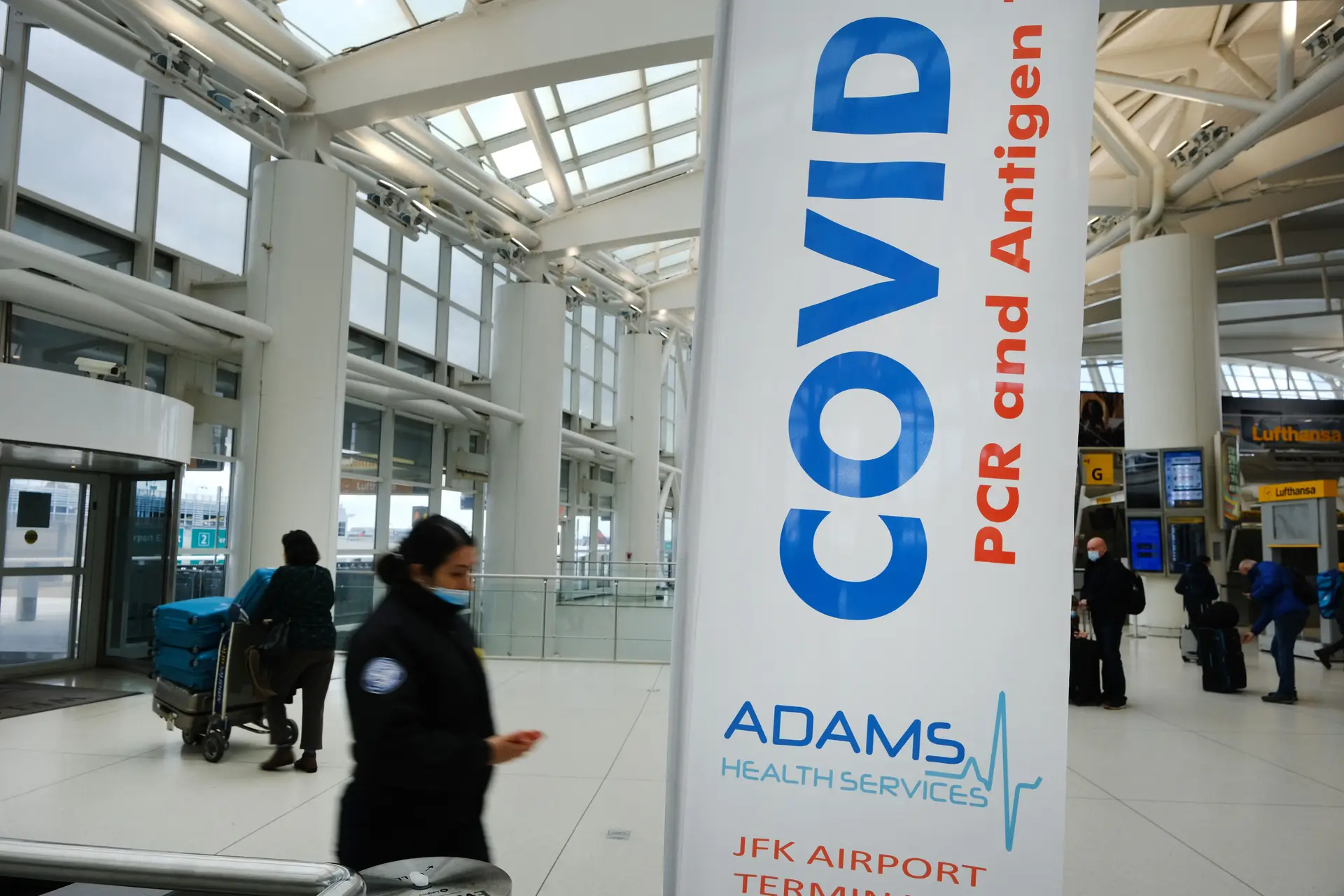 Covid-19: OMS estima que uma em cada 10 infeções resulta em covid longa