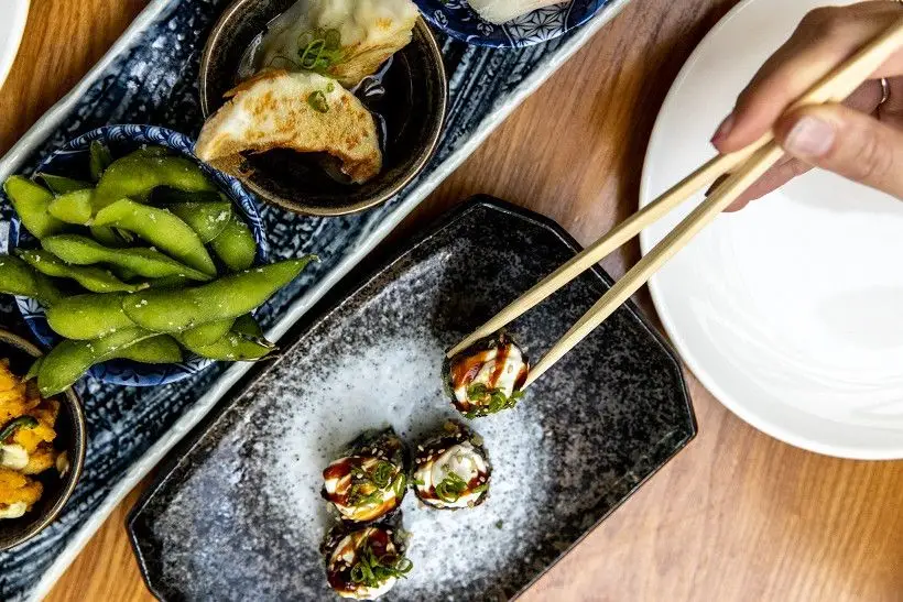 Yakuza regressa ao Algarve com luxo, irreverência e sushi de fusão