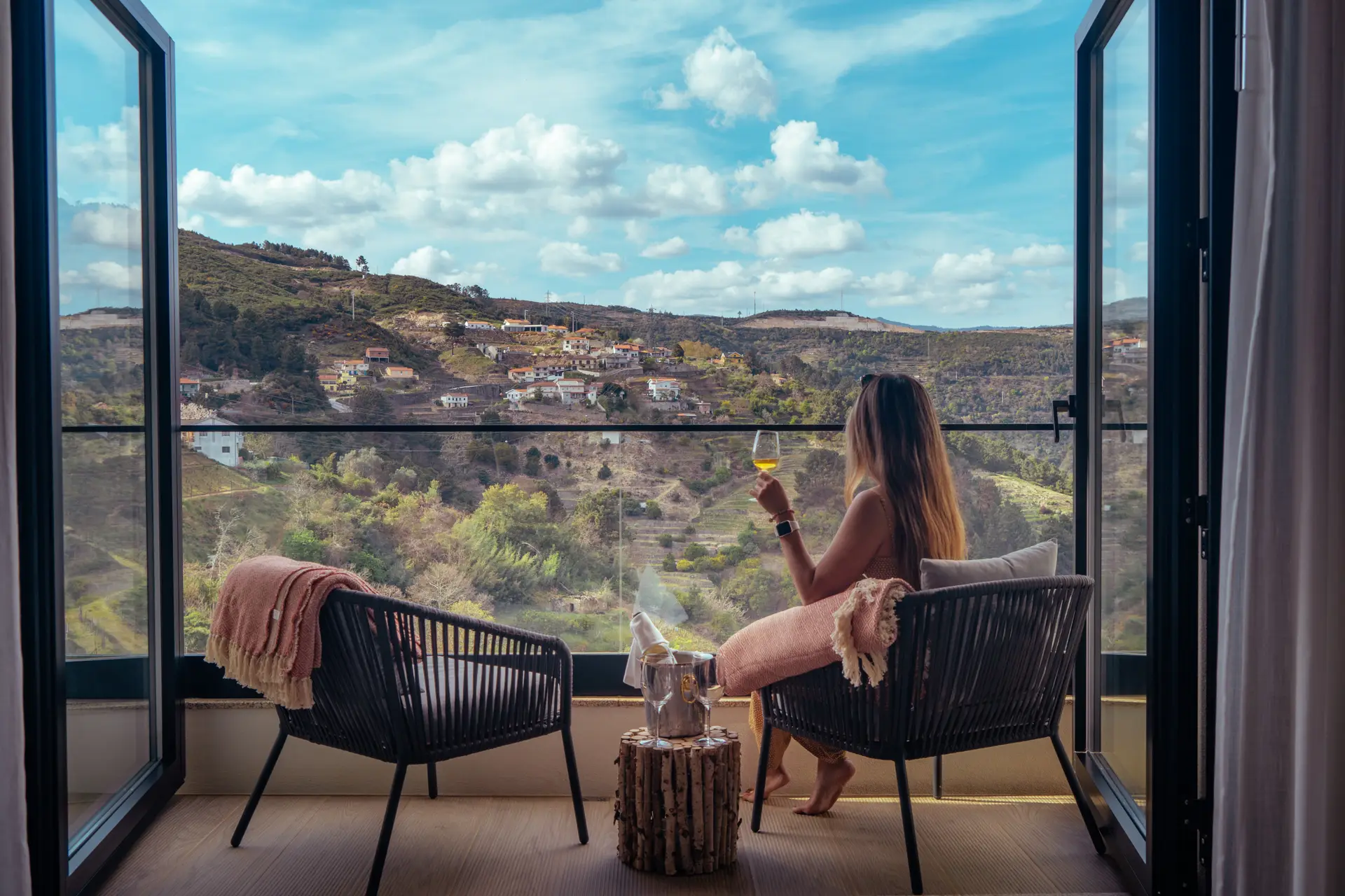 Há um novo hotel de 5 estrelas no Douro, onde cada janela parece um quadro vivo