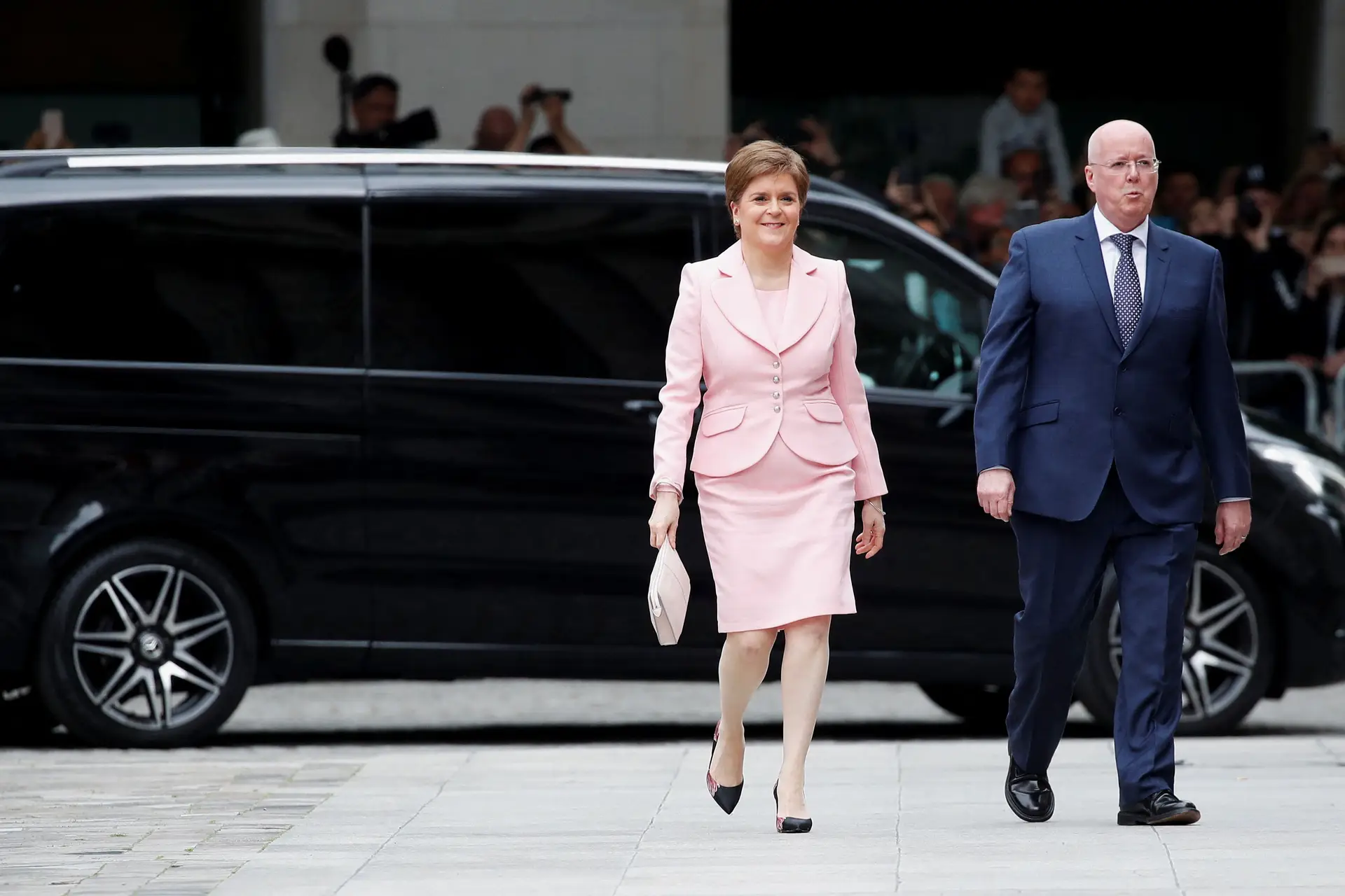 Nicola Sturgeon lança campanha para convocar um segundo referendo de independência na Escócia