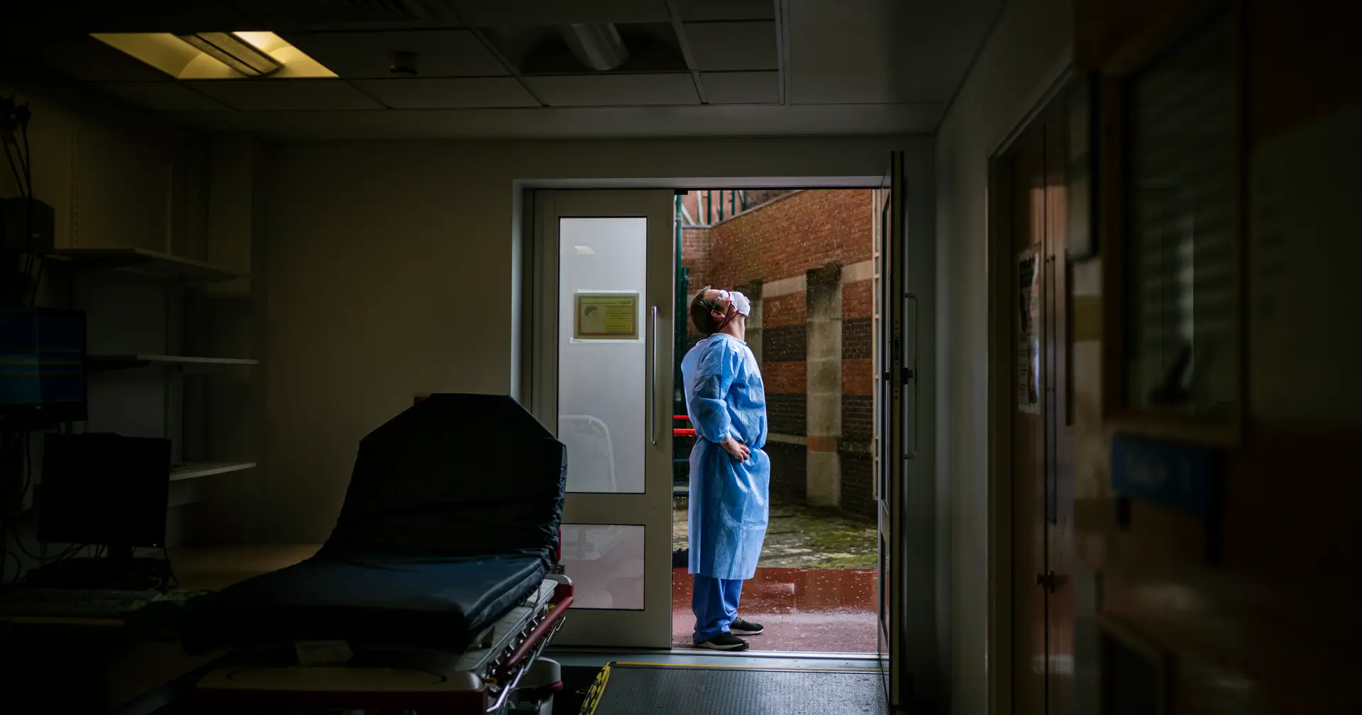 Falta de profissionais leva vários hospitais a encerrar serviços novamente