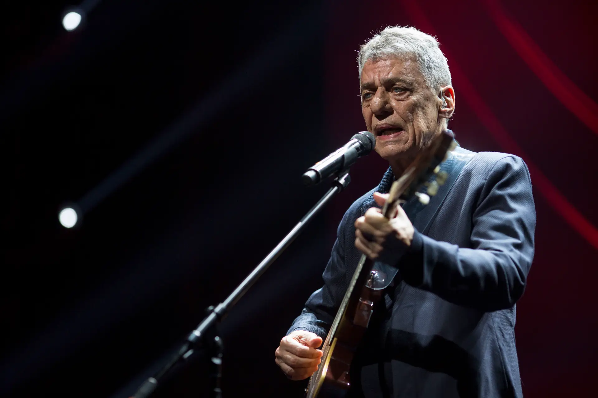 Chico Buarque vem a Portugal em 2023 dar concertos e receber o Prémio Camões 2019