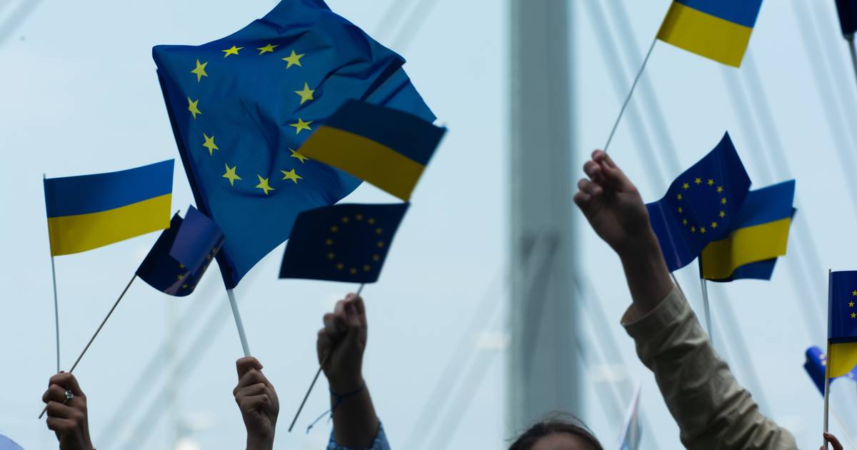 UE continua a mobilizar-se para ajudar a Ucrânia, Zelensky insiste que só assim vencerão: o essencial do 658.º dia de guerra