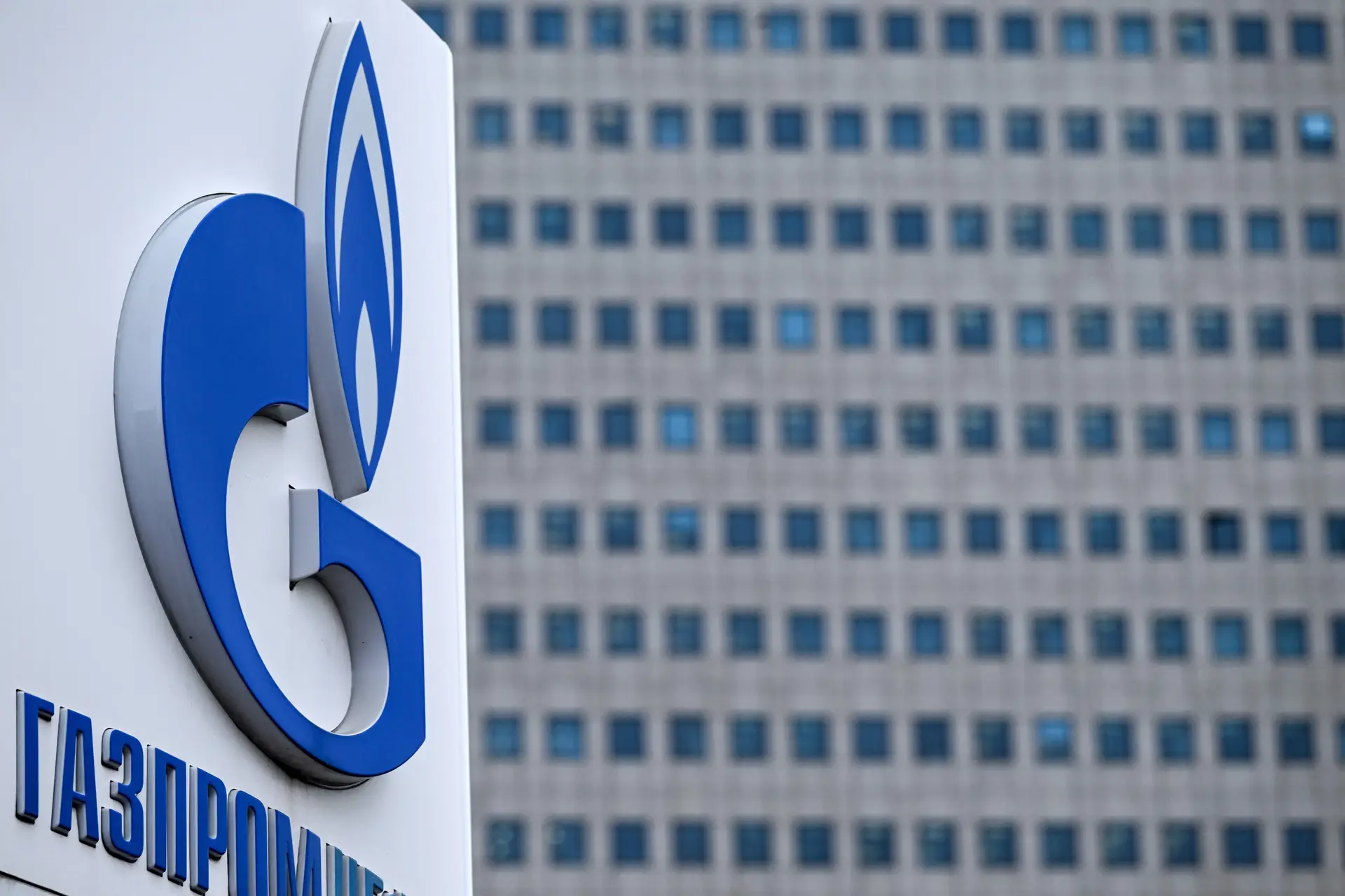 Gazprom vai fazer novos cortes no fornecimento de gás à França