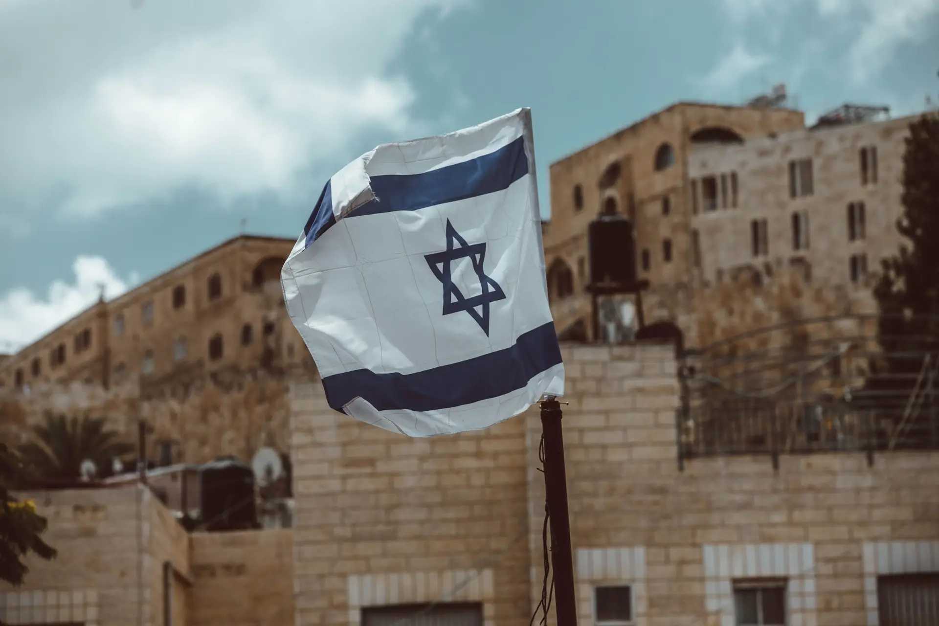 Israel adota definição de antissemitismo, que inclui a negação do Holocausto