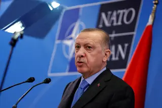 Erdogan abandona neutralidade: Turquia prepara-se para deixar sistema de pagamentos russo