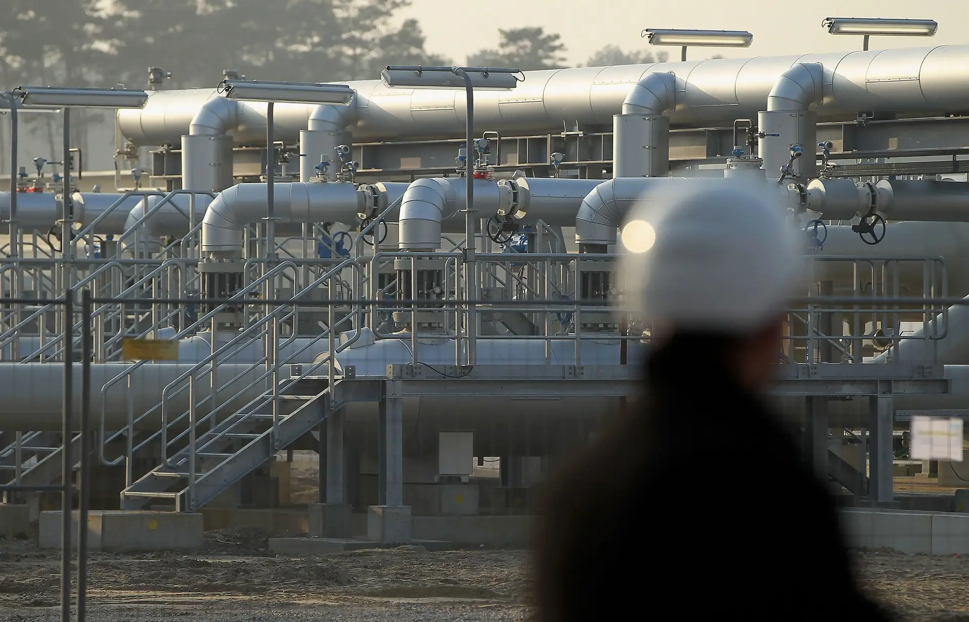 Inaugurado em 2011, o Nord Stream 1 transporta anualmente 55 mil milhões de metros cúbicos de gás russo para a Alemanha, dez vezes o consumo português de gás natural