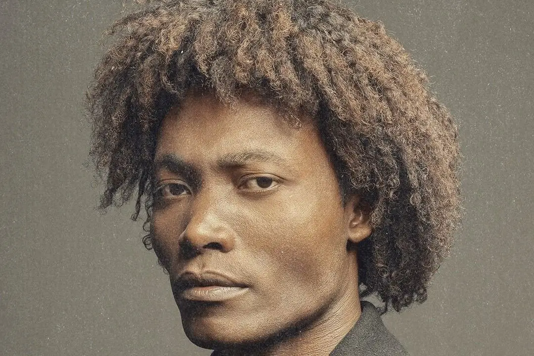 Benjamin Clementine tem uma nova canção. Conheça aqui o vídeo de 'Delighted'