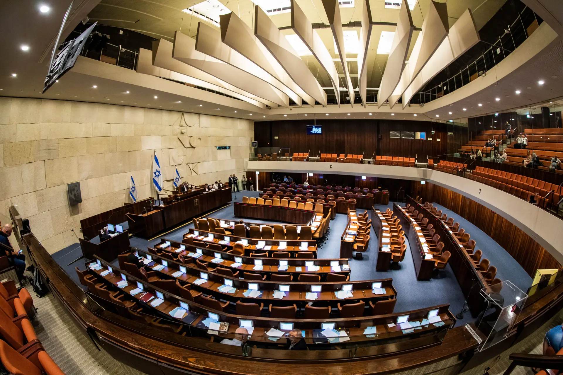 Parlamento de Israel aprova mais uma cláusula da polémica reforma judicial