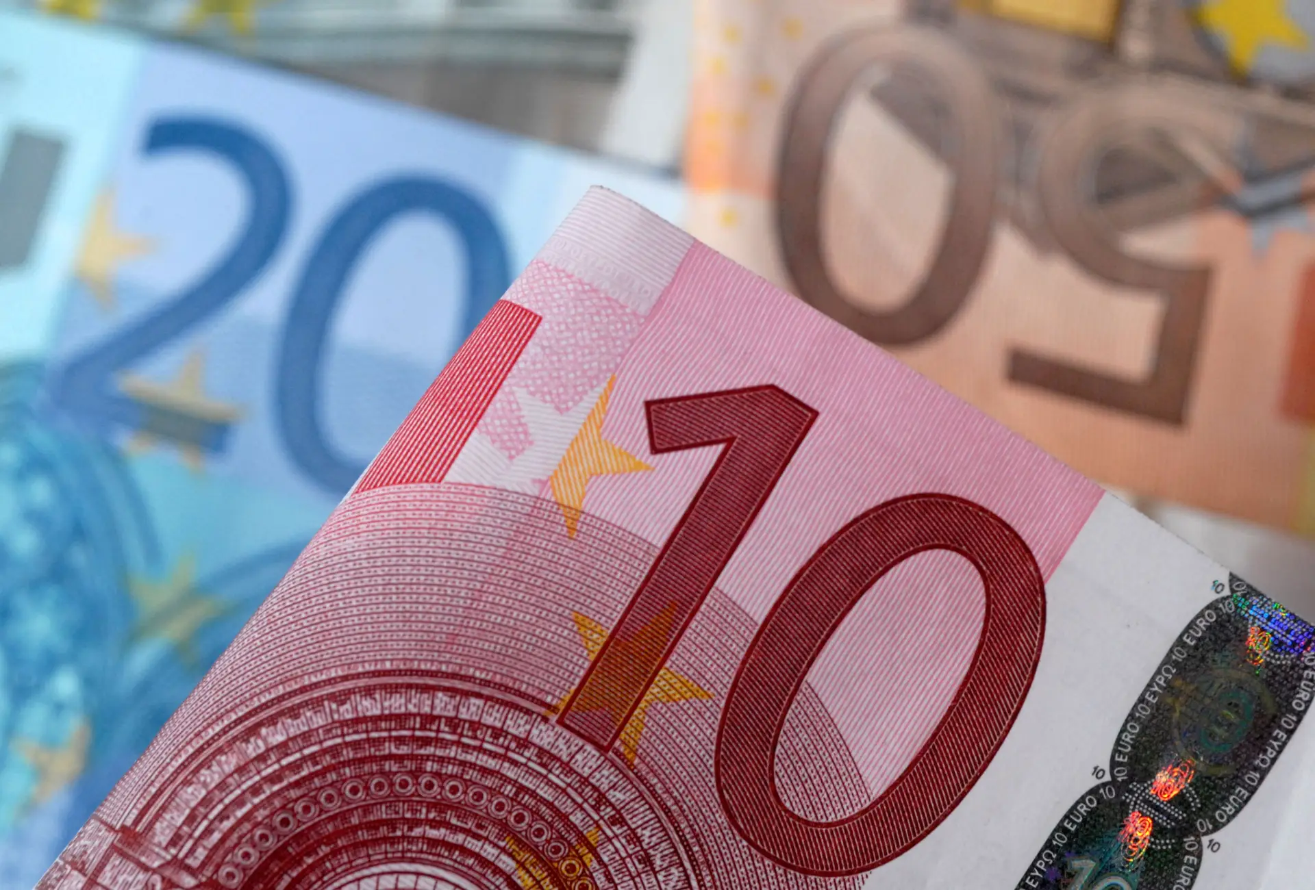 Novos créditos ao consumo caem 2,7% entre junho e julho, para 635,9 milhões de euros