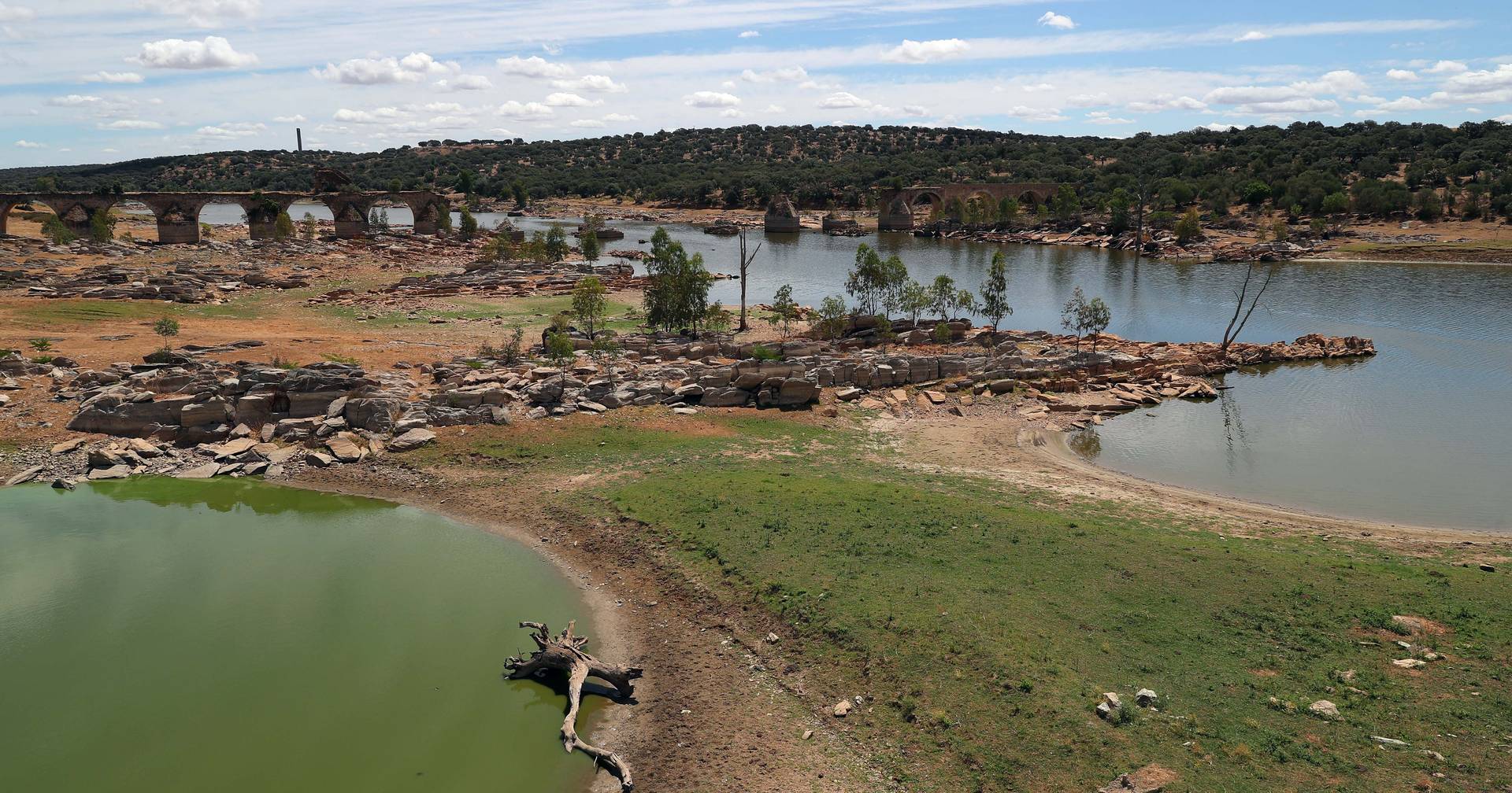 Seca: Espanha suga caudais de três rios