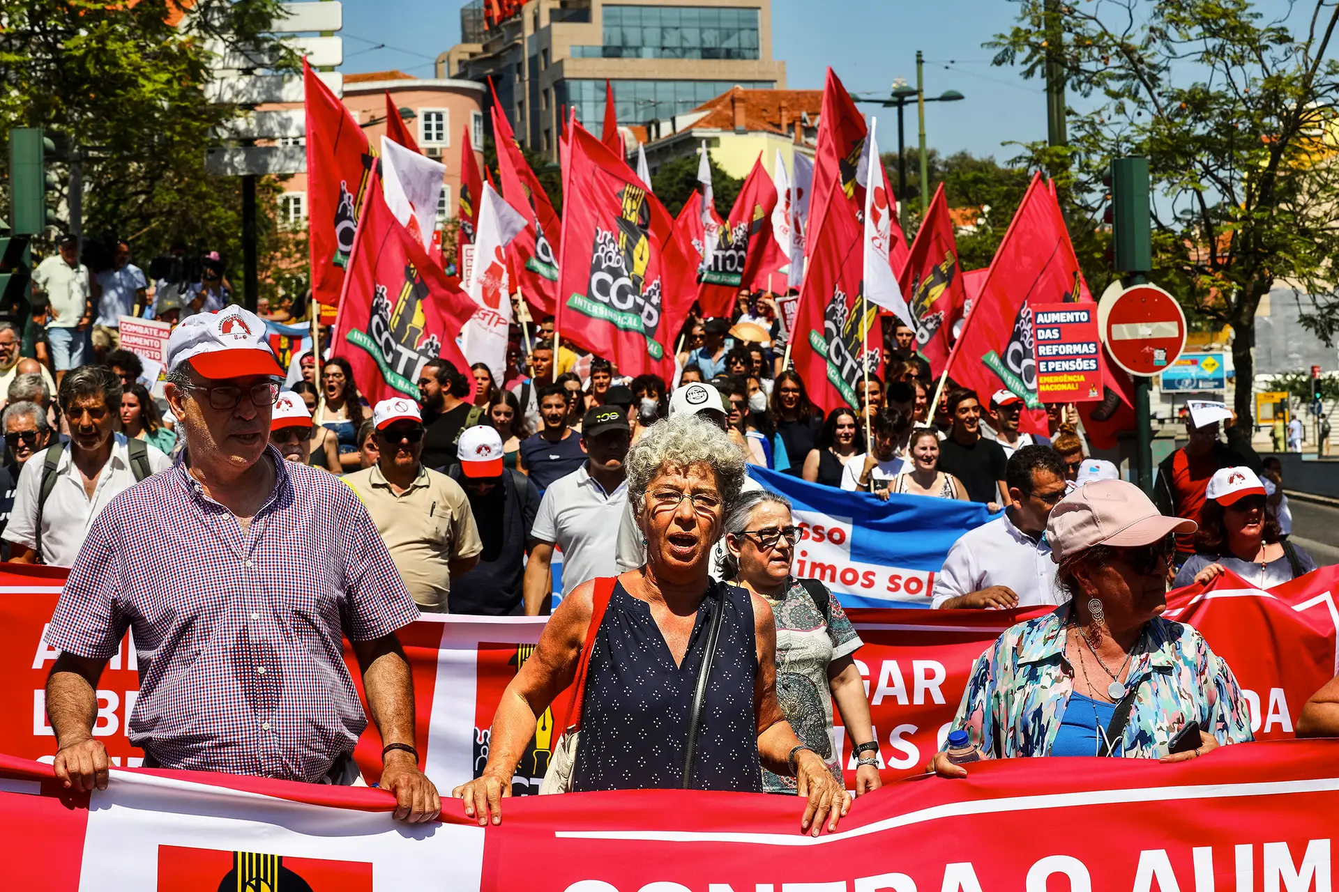 CGTP entrega 700 pareceres no Parlamento contra alterações à legislação laboral