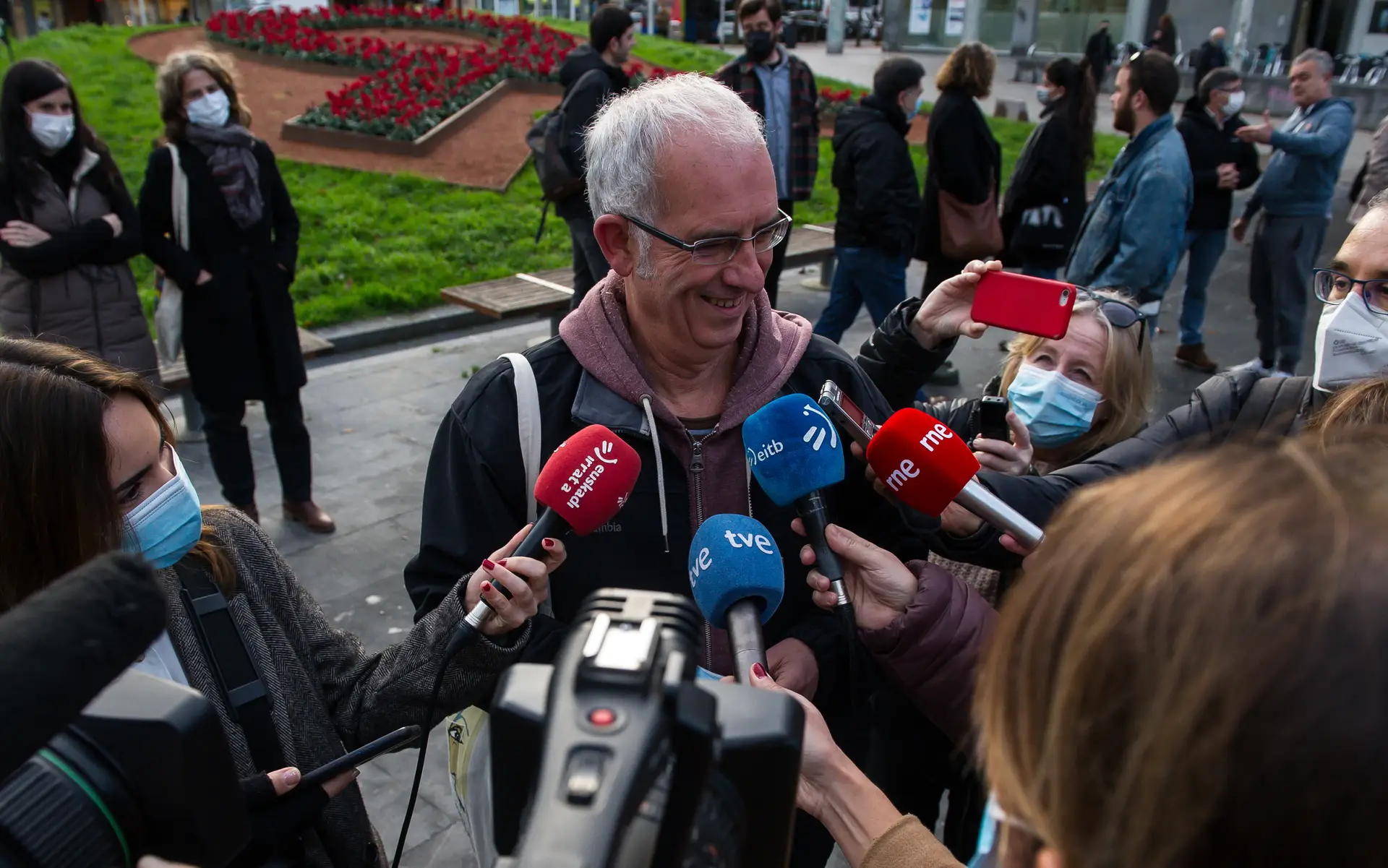 O etarra Mikel Antza à entrada para um julgamento em San Sebastián 