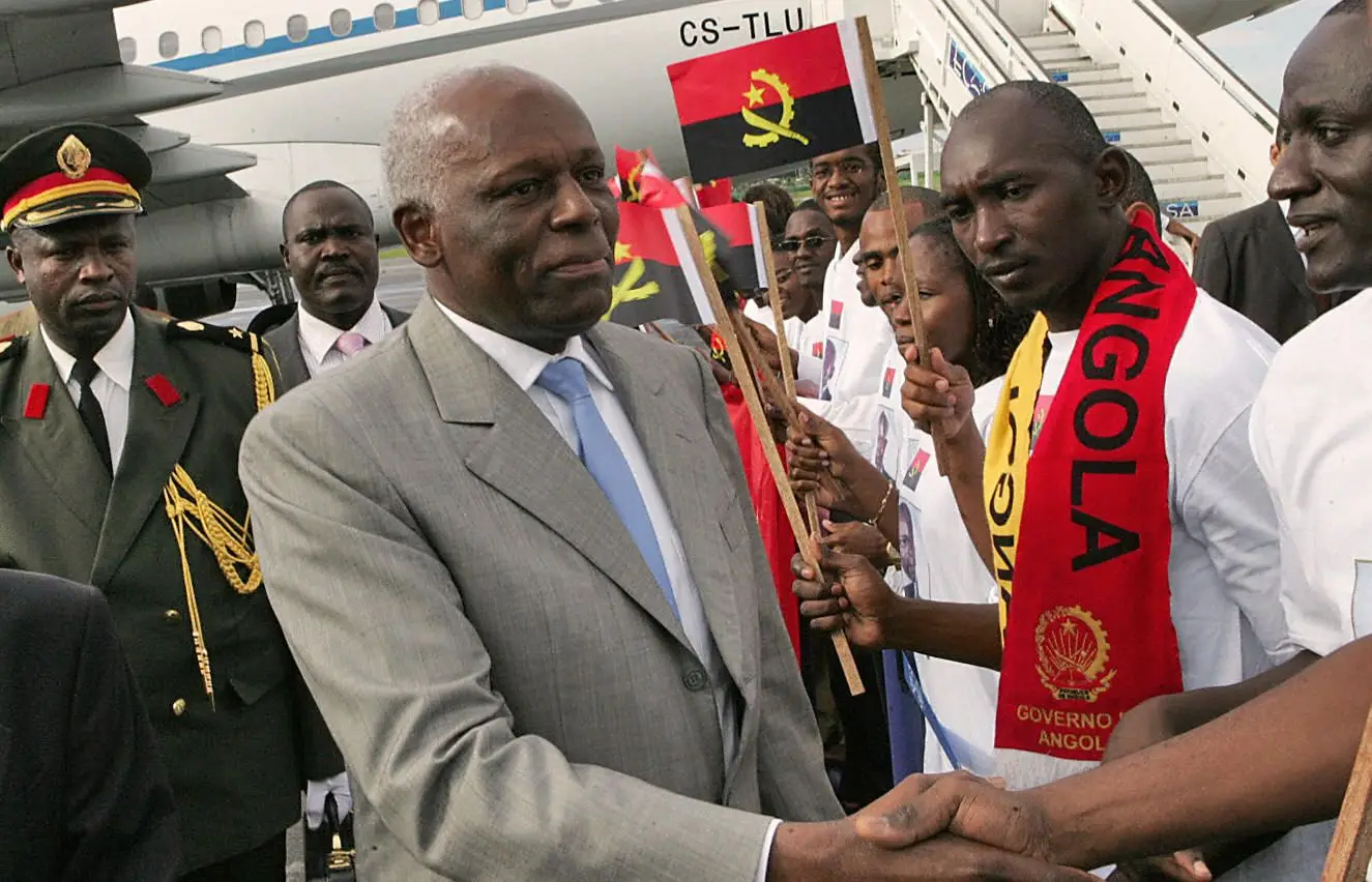 José Eduardo dos Santos: autópsia aponta para morte natural mas juiz pede mais provas