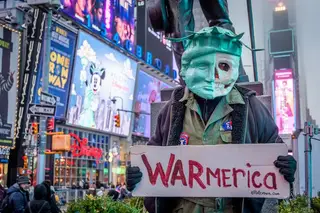 Антивоенная демонстрация в Нью-Йорке