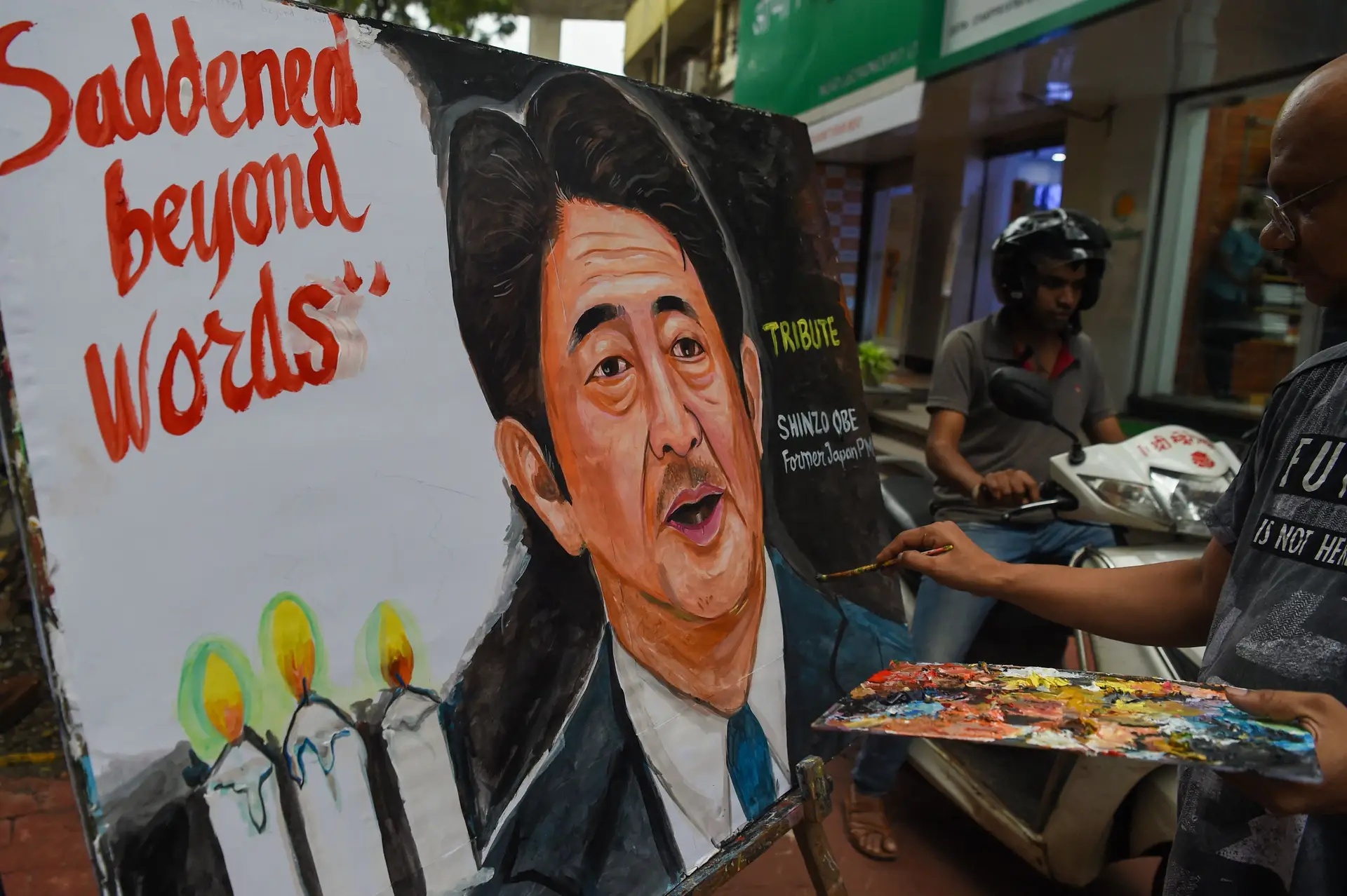 "Guardava rancor contra uma certa organização": suspeito do assassínio de Shinzo Abe confessou o crime