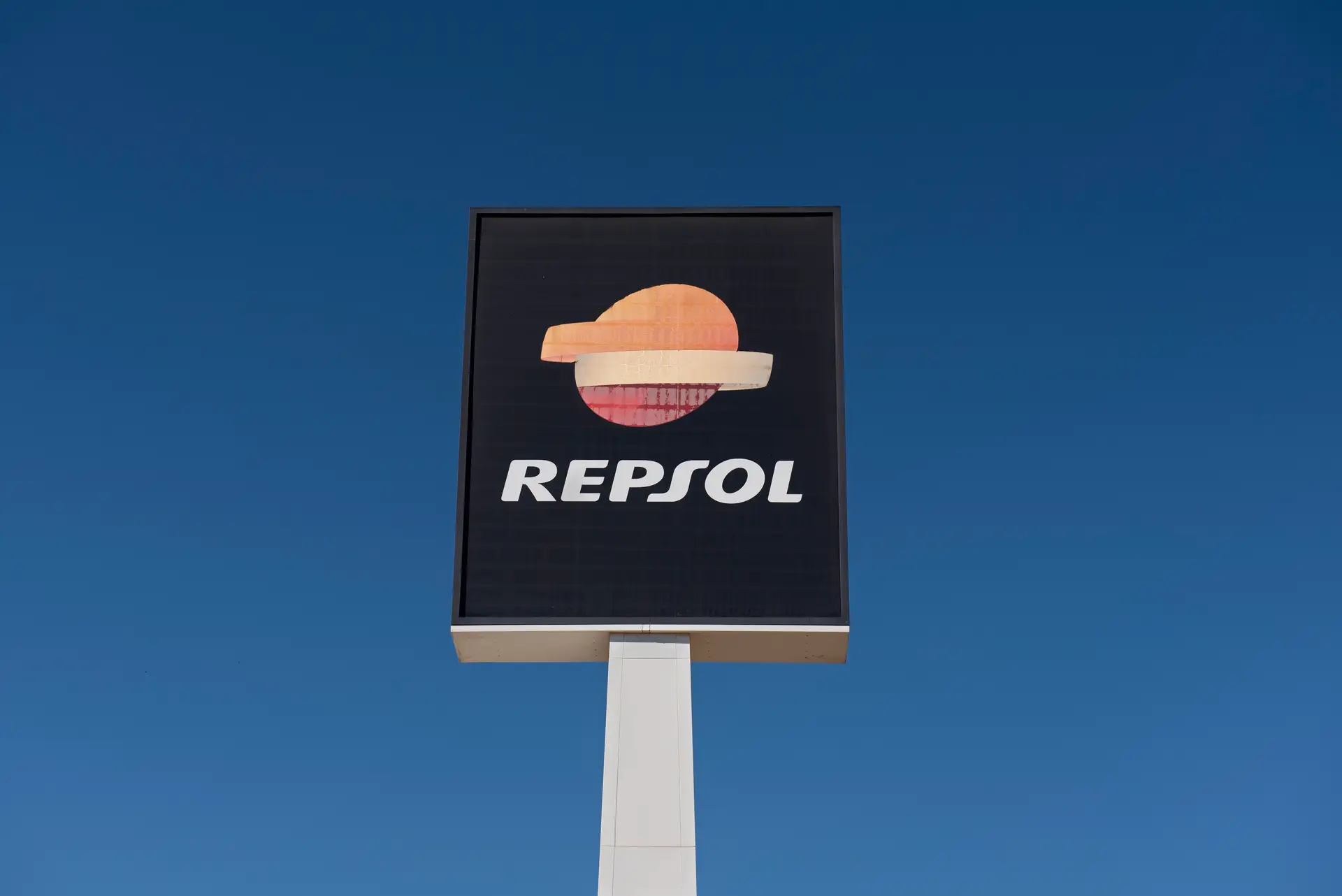 Lucro da Repsol no primeiro trimestre desce 20%