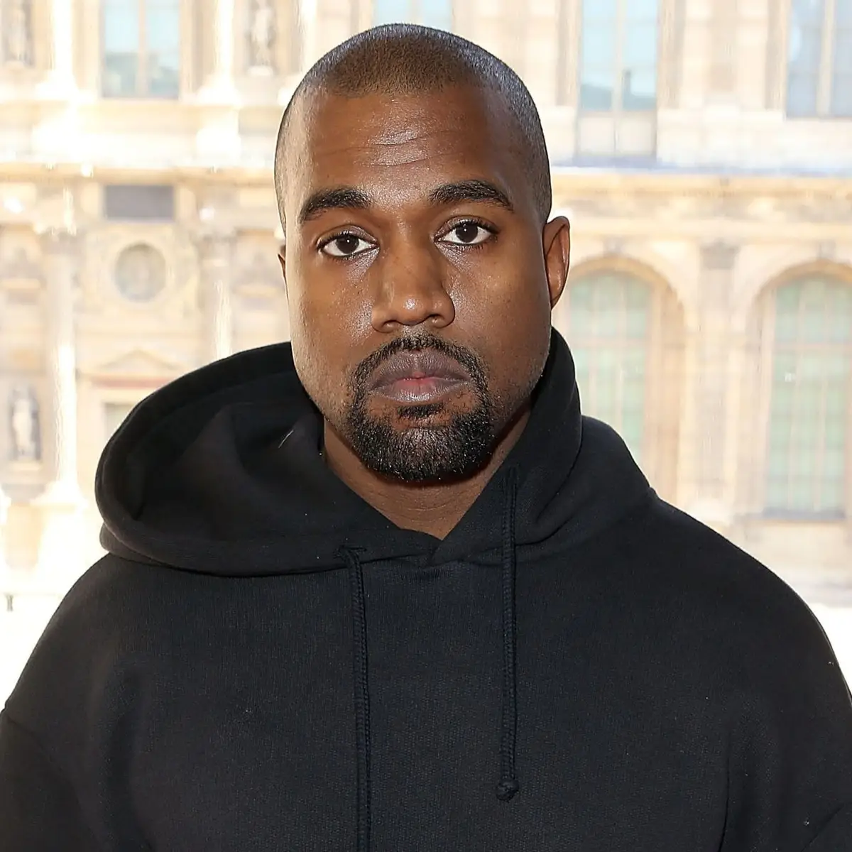 Kanye west store marca de roupa