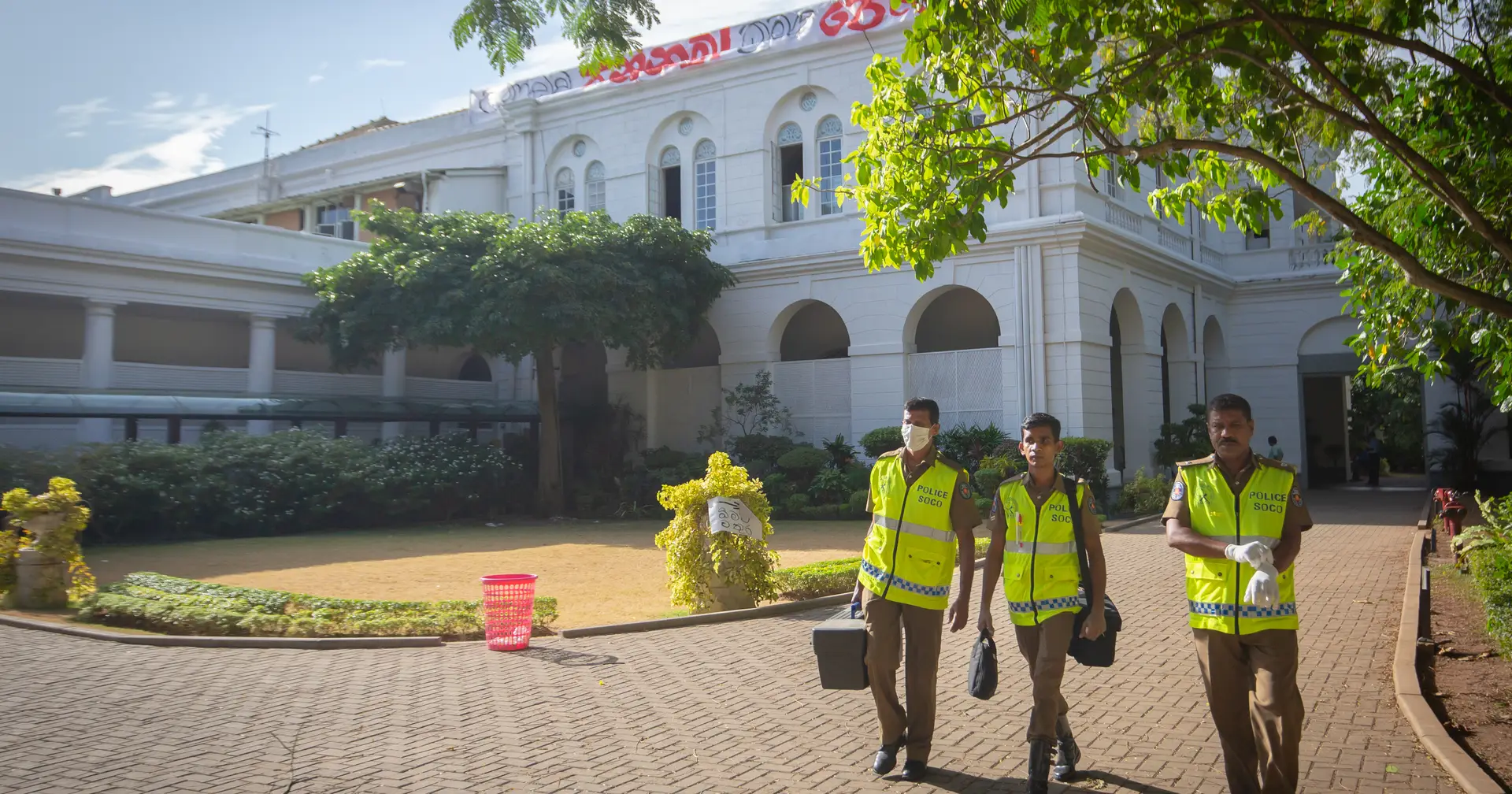 Sri Lanka: Supremo Tribunal proíbe saída dos irmãos do ex-Presidente Rajapaksa