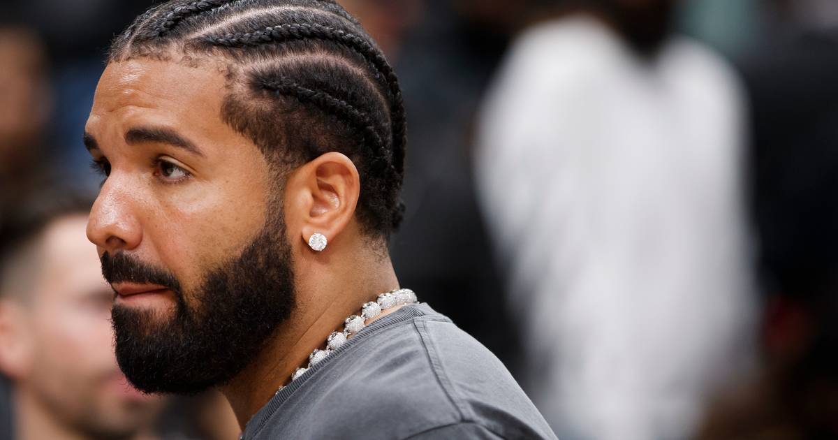 Drake gastou um milhão de dólares em apostas “psicóticas” na Super Bowl