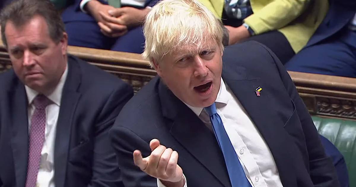 Deputados aprovam sanções contra Boris Johnson pelo caso 