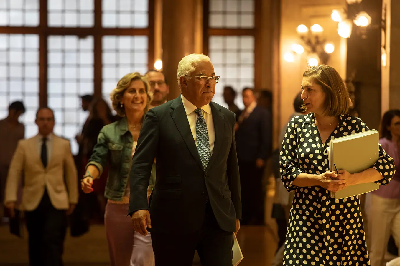 Crise/Energia: PS acusa Montenegro de ser “orgulhosamente neoliberal” e priorizar mercado