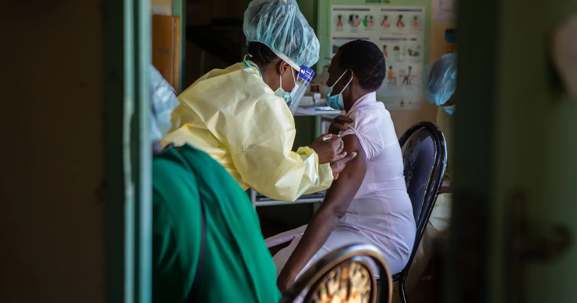 Covid-19. Vacinas administradas em África aumentaram 74% em junho