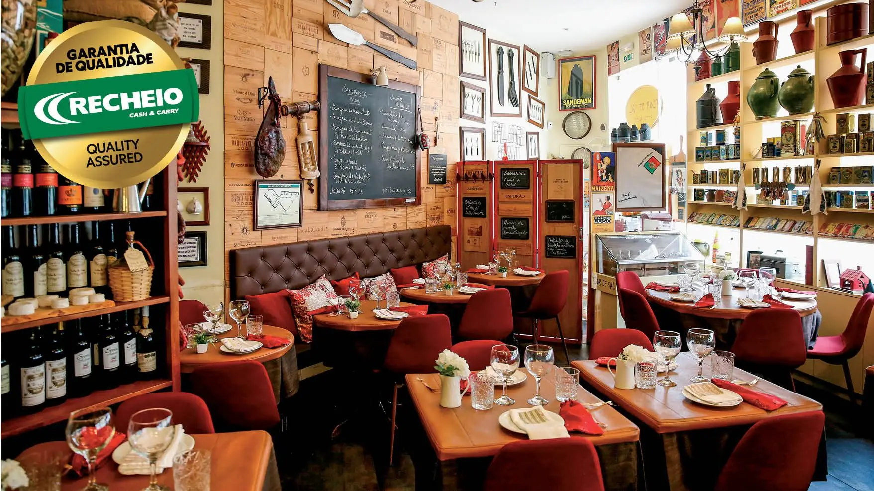 Este restaurante serve os secretos de porco preto num estendal