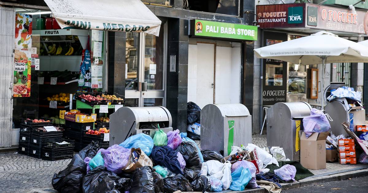 Recolha de lixo em Lisboa pode ser afetada esta semana devido a greve