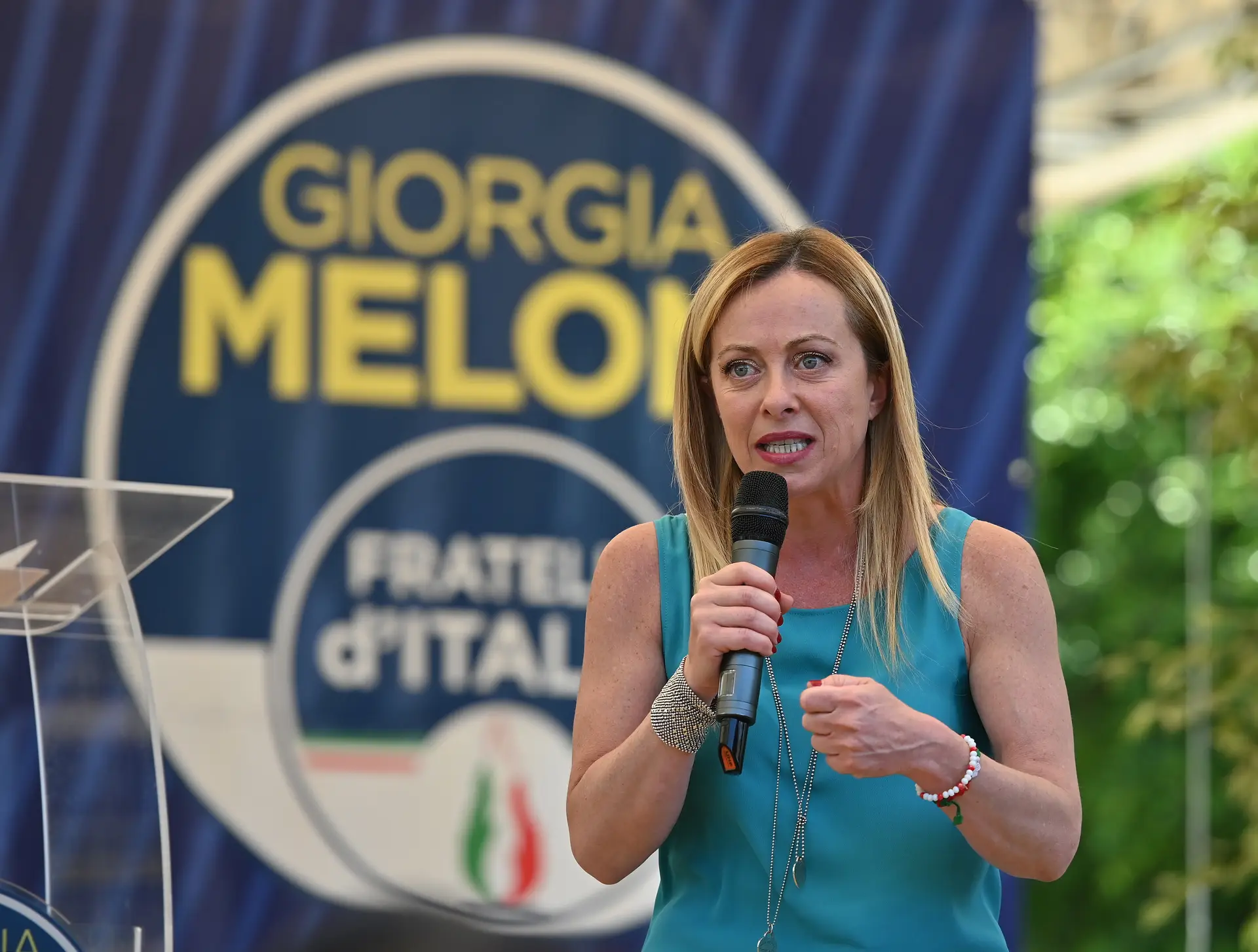 Itália. Meloni choca opositores com vídeo de alegada violação