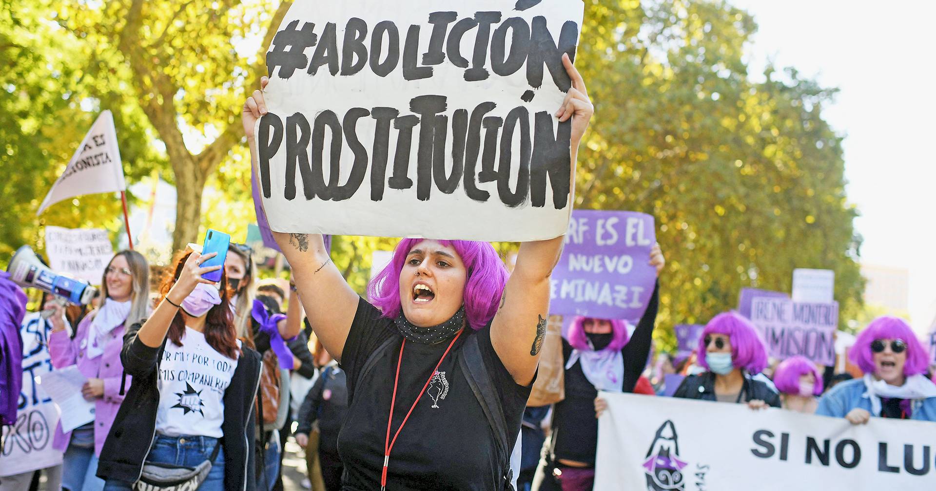 Espanha. A dificuldade de legislar sobre prostituição e canábis
