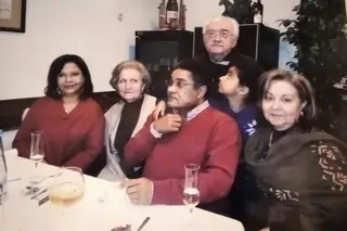 As famílias de Emílio e Eusébio à mesa na Adega Tia Matilde