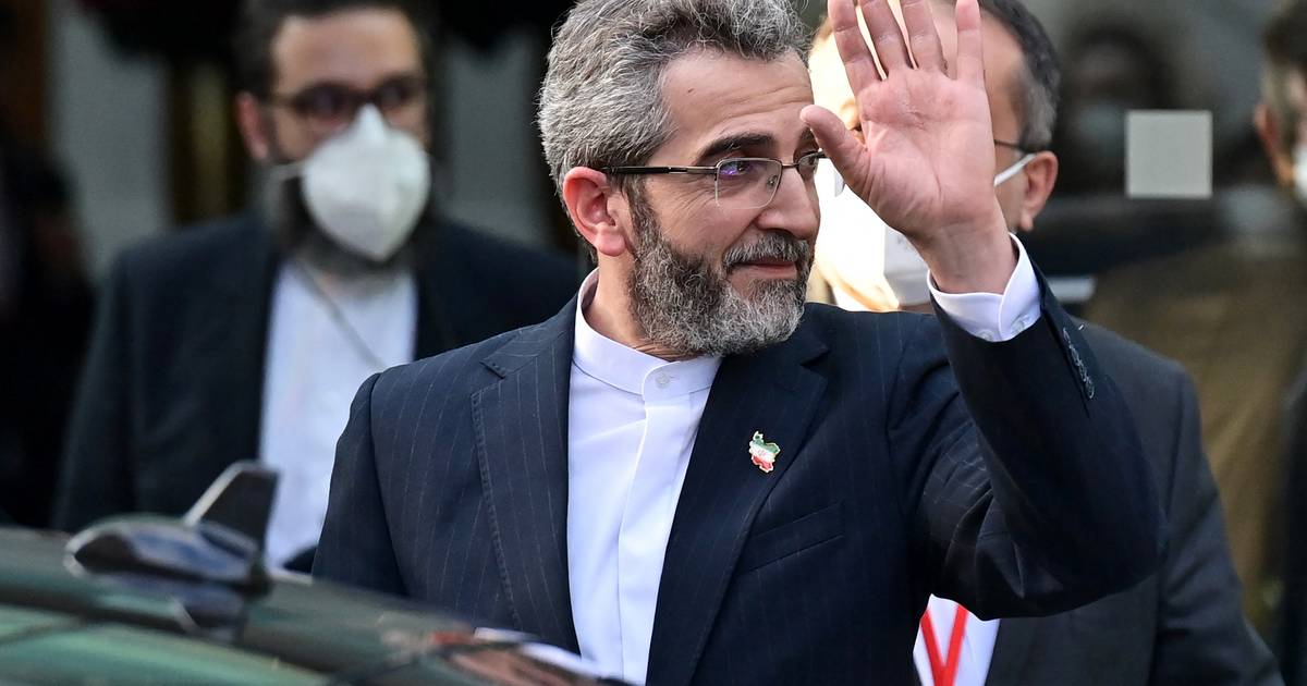 Negociador nuclear do Irão nomeado ministro dos Negócios Estrangeiros interino