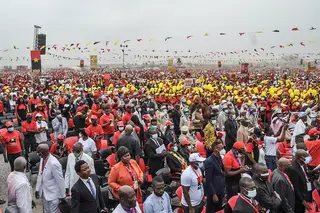 MPLA quer privados a liderar economia e promete nova lei de migração em Angola