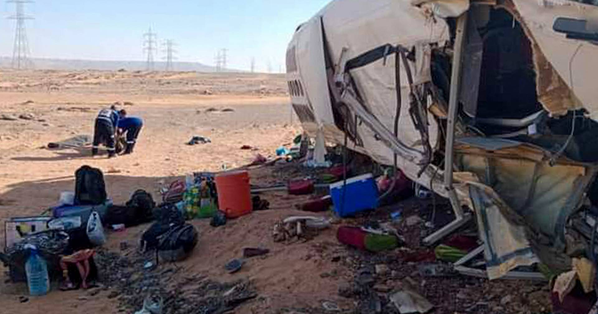 Pelo menos 17 mortos e quatro feridos em acidente rodoviário no Egito
