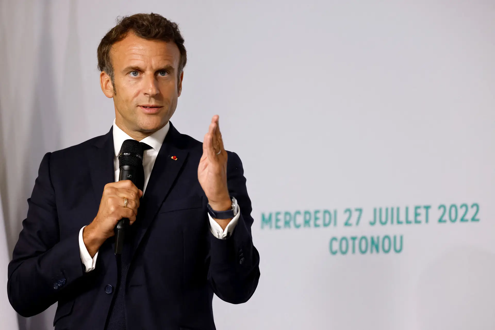 Macron anuncia tratado "histórico" para eliminar poluição plástica até 2040