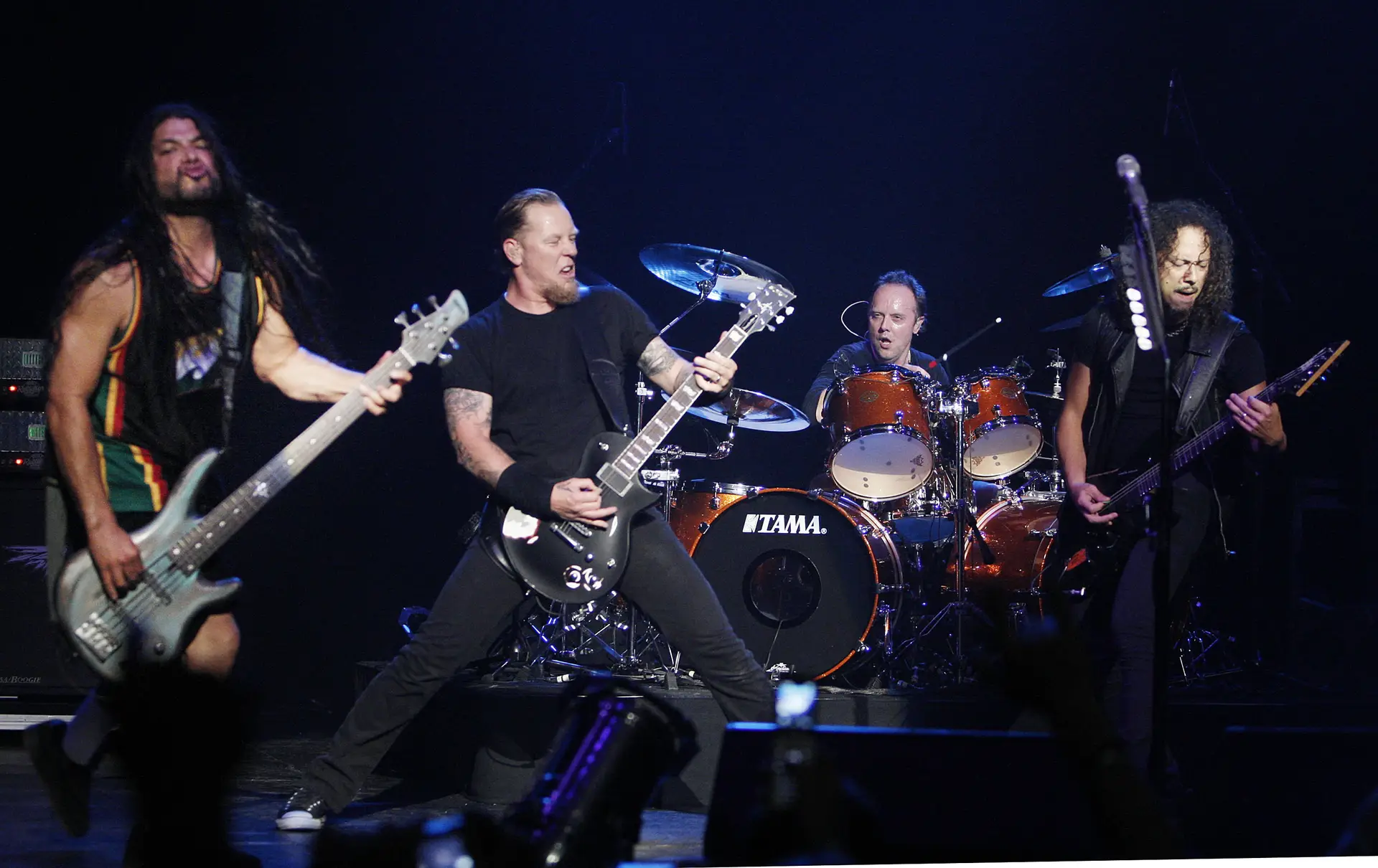Só 5 artistas venderam mais bilhetes do que os Metallica nos últimos 40 anos