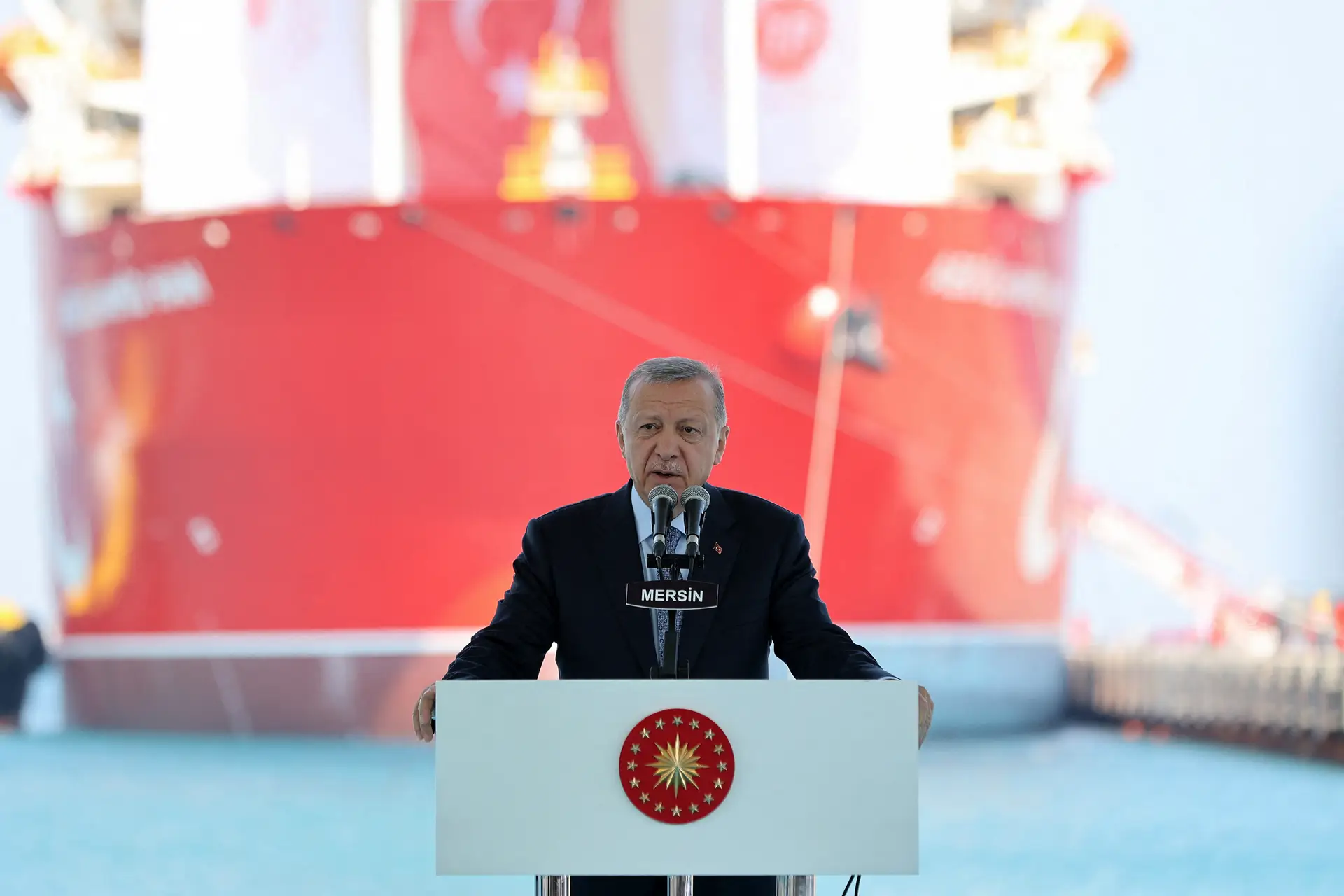 Erdogan avisa Grécia que está a entrar "num jogo perigoso" ao colocar militares no mar Egeu