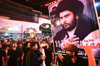 Iraque: Líder xiita Moqtada al-Sadr impõe prazo para dissolução do parlamento