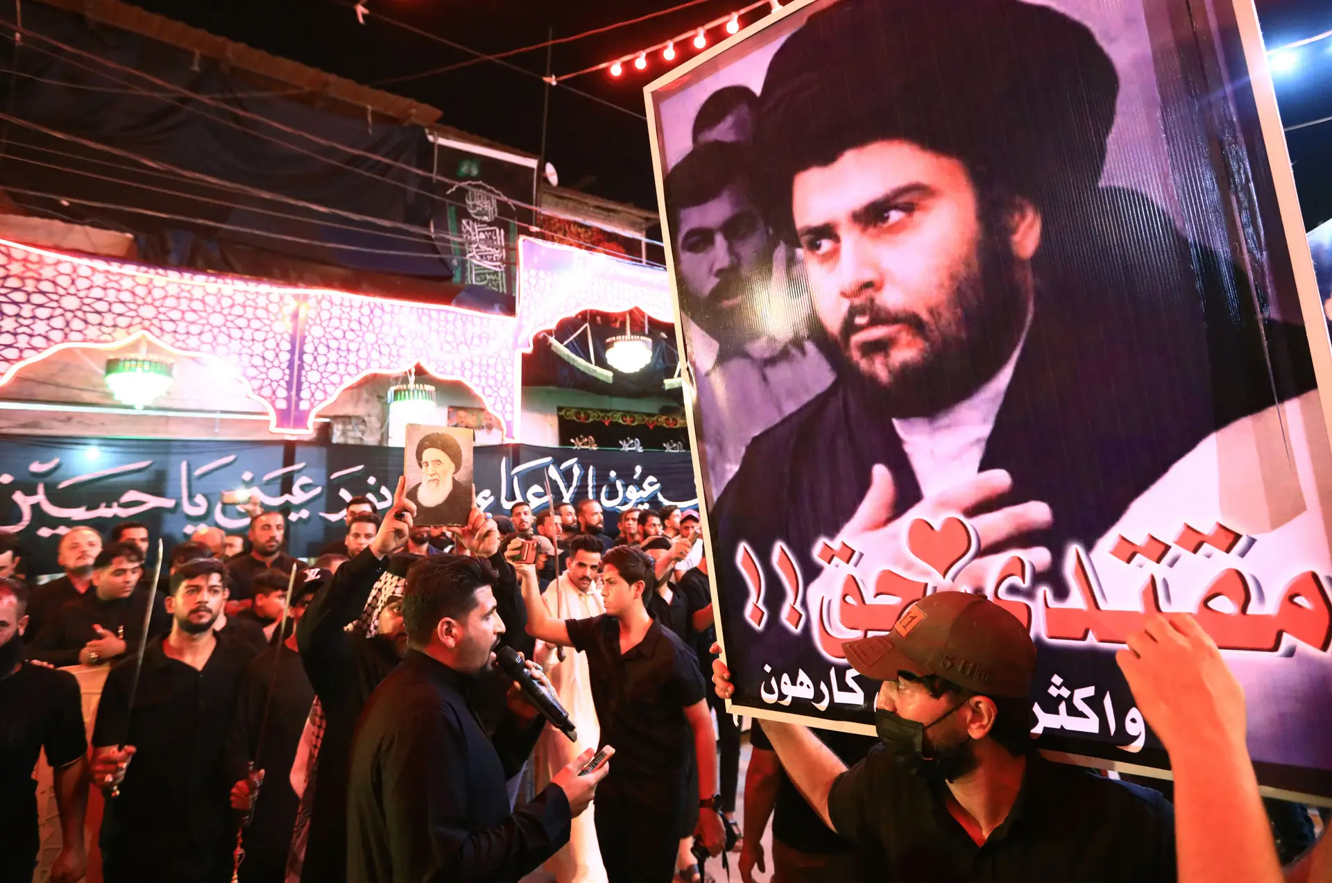 Iraque: Líder xiita Moqtada al-Sadr impõe prazo para dissolução do parlamento