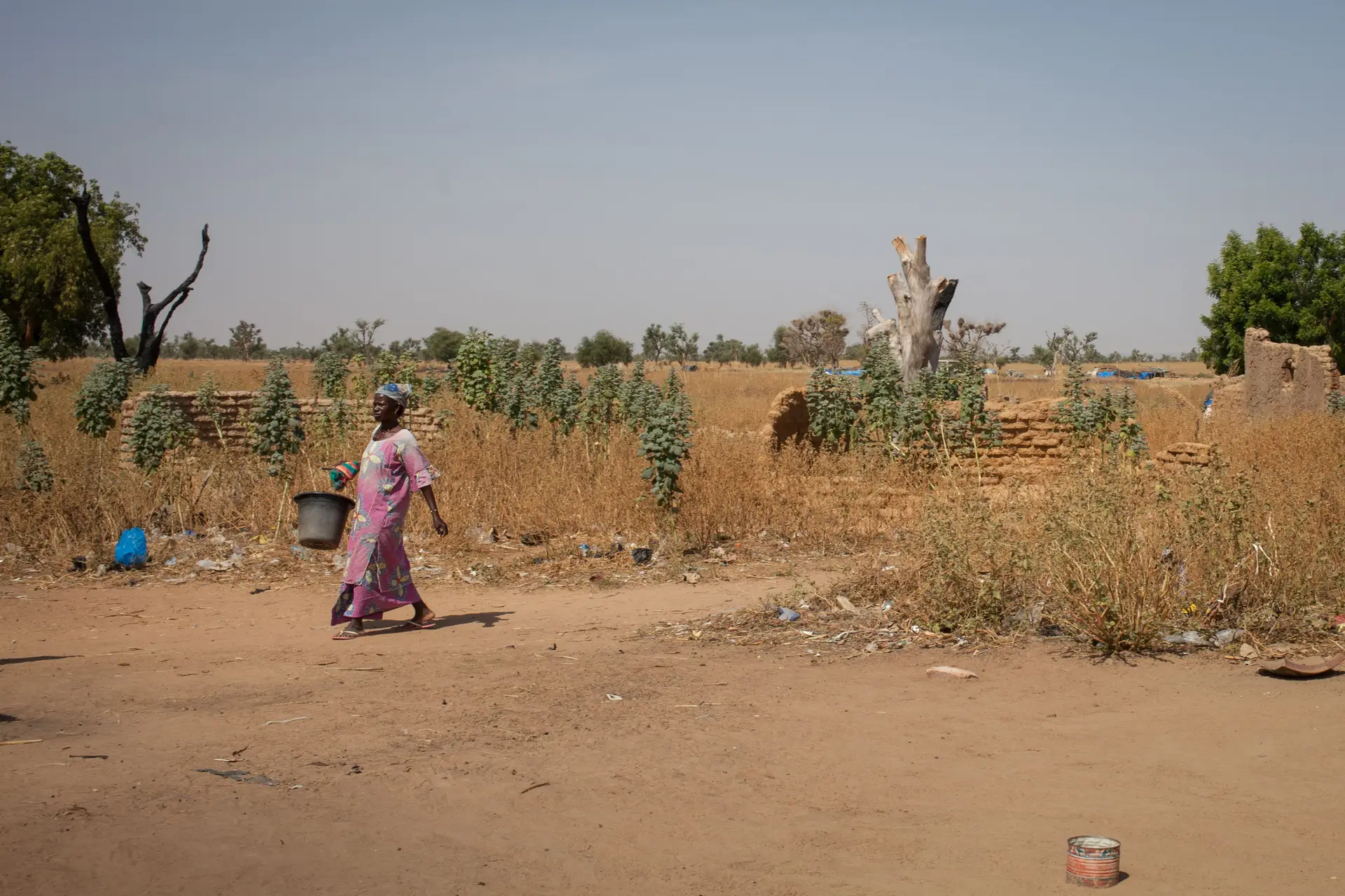 Sobe para 42 número de militares mortos em ataque terrorista no Mali