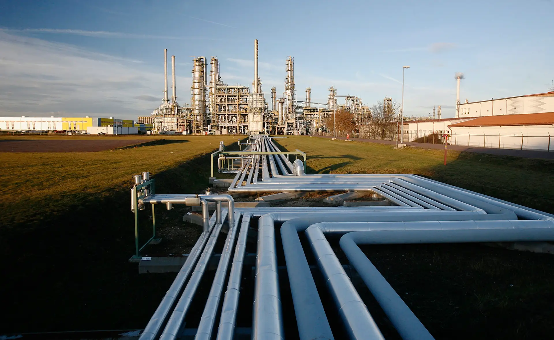 Alemanha começa a comprar gás liquefeito e gasóleo aos Emirados Árabes Unidos