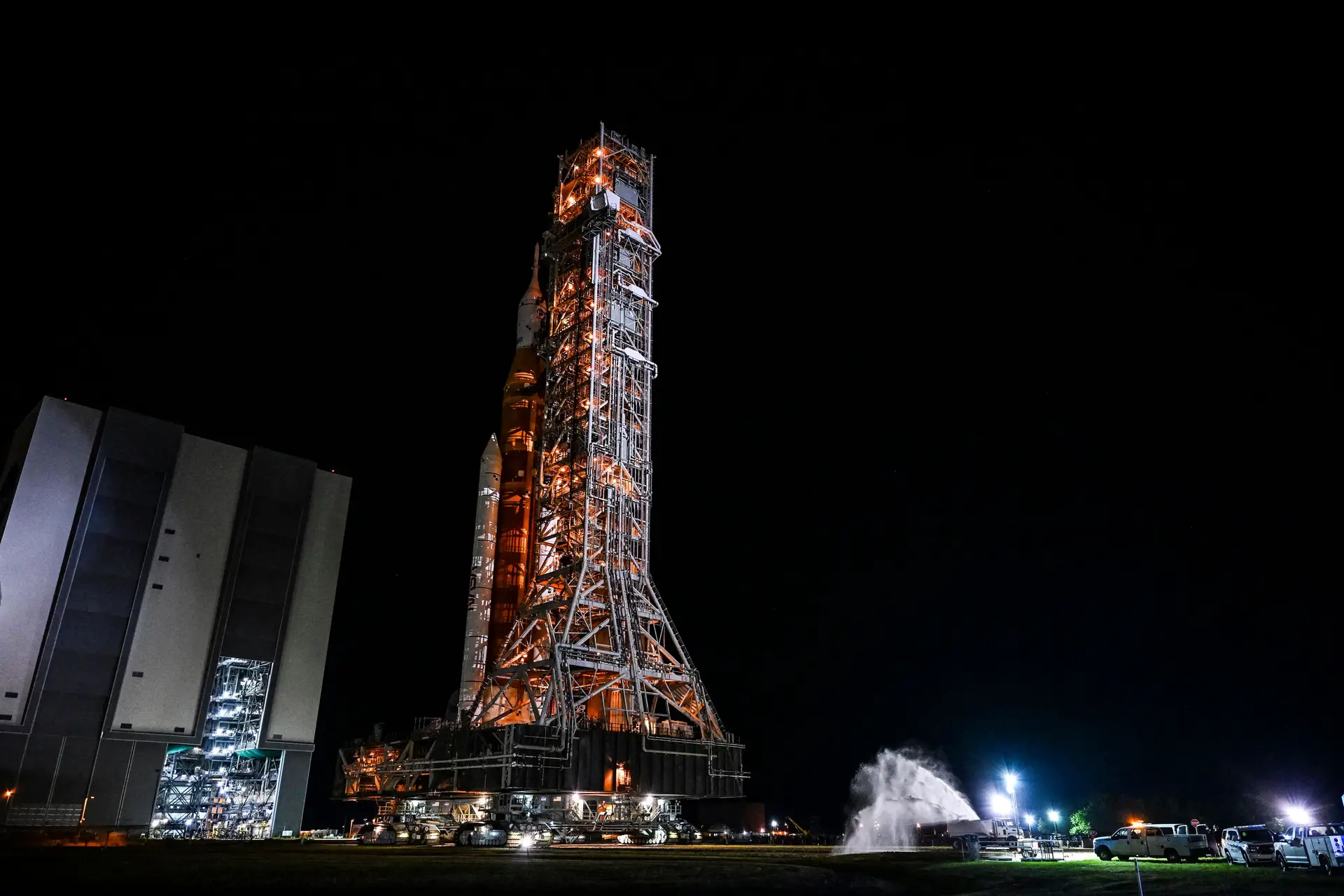 Artemis: fuga de combustível interrompe contagem decrescente para teste de foguetão