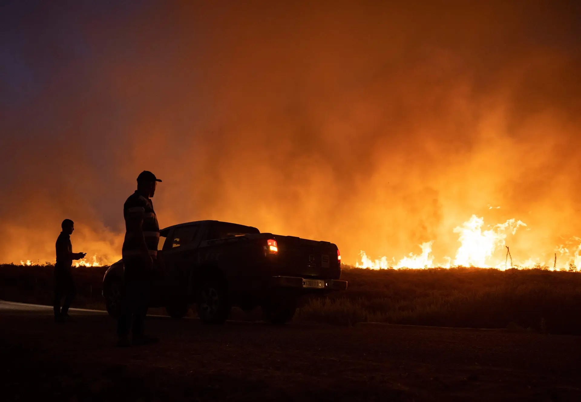 Pelo menos 26 mortos e dezenas feridos em fogos no norte da Argélia